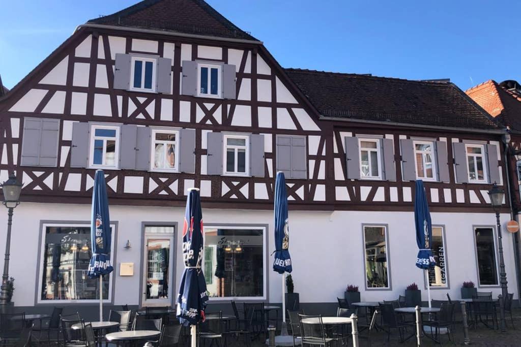 Platzhirsch Seligenstadt - Im Herzen Der Altstadt Exterior photo